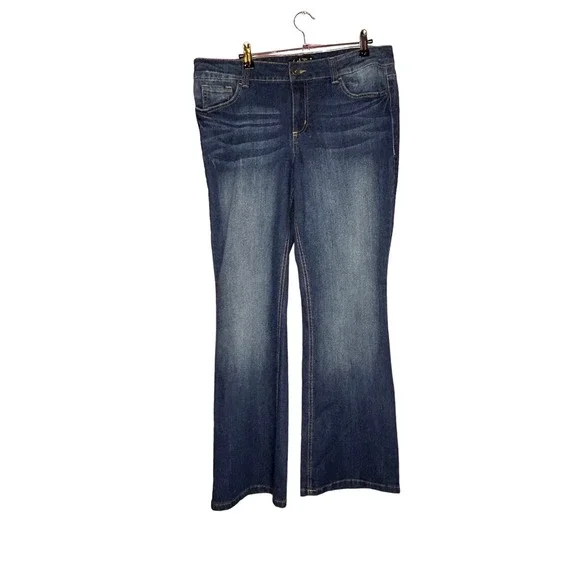 lei Jeans Lei Womens Sophia Hipster Flare Medium Wash Jeans